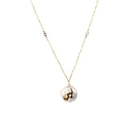 Oummi On Pearl Pendant Diamond Necklace